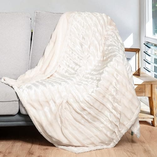 WOOMER Electric Heated Throw Blanket, Soft Faux Fur Fast Heating Blanket, 4 Heating Levels & 4 Hours Auto Off (50"x 60"), Machine Washable, Over-Heat Protection, ETL Certification - Image 1