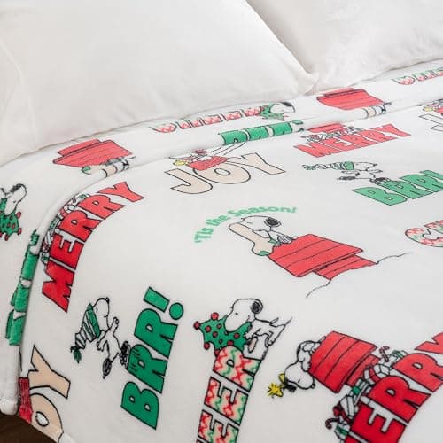 Berkshire Blanket Peanuts® VelvetLoft® Cute Character Snoopy Plush Blanket,Christmas Snowy Scene,Twin 60 in x 90 in (Official Peanuts® Product) thumbnail 7