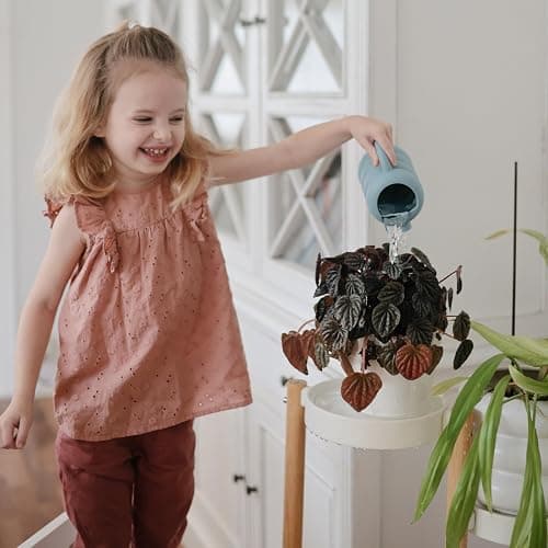 mushie Silicone Watering Can | Bath and Outdoor Play for Toddlers 10 Months+ (Vanilla Confetti) - Vanilla Confetti thumbnail 7