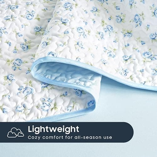 Wake In Cloud - Floral Quilt Set, Coquette Cottagecore Shabby Chic Flower Pattern for Women Teen Girls, Reversible Lightweight Bedspread Coverlet, 3 Pieces, White Blue, Twin/Twin XL Size thumbnail 7