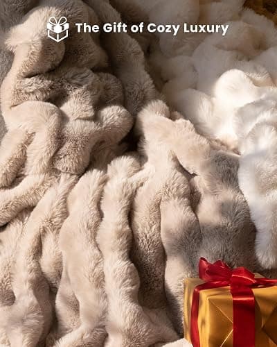 blunique Ultra Soft Cozy Faux Fur Throw Blanket, Fuzzy Plush Thick Bubble Blanket, Oversize Luxury Fluffy Blanket for Couch, Sofa, Bedroom, and Living Room, 50x60 Inches, Light Brown thumbnail 7