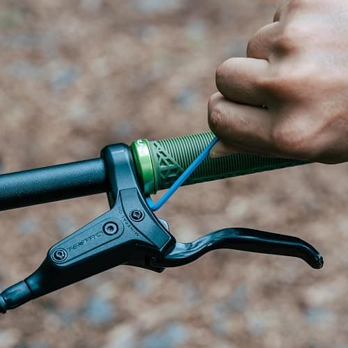 Funn Hilt JR Mountain Bike Handlebar Grips With Single Lock On Clamp, Bicycle Handlebar Locking Grips with 19 mm Inner Diameter, Short Bicycle Grips For Youth, Girls and Boys thumbnail 6