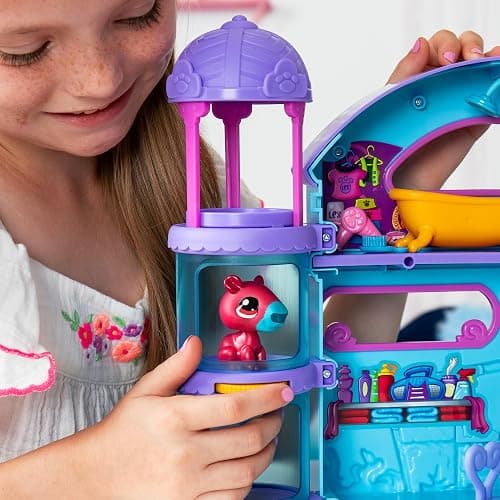 Littlest Pet Shop Playset - LPS Gen 7, Authentic Mystery Figures, Surprise Collectible Kidult Toy, Girls, Boys, Kids, Tweens Ages 4+ thumbnail 9