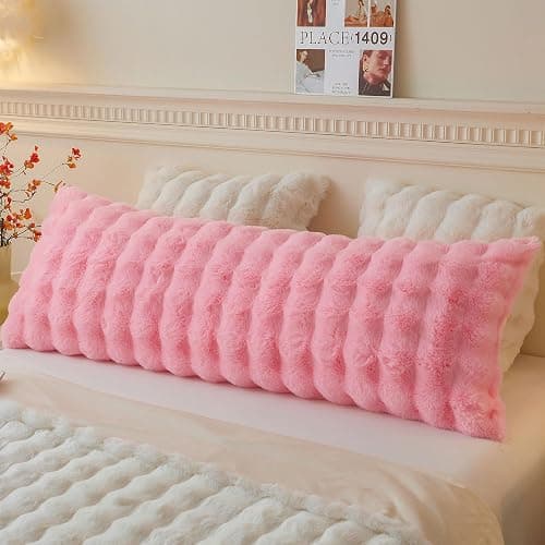 Fluffy body pillow - Image 1