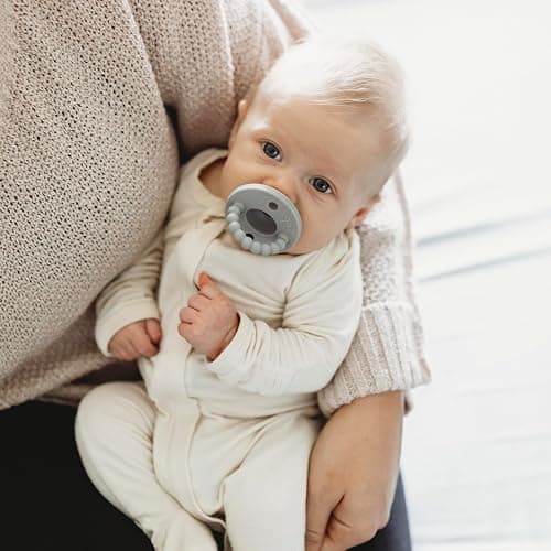Ryan & Rose Cutie PAT All-in-One Pacifier and Teether Massaging Teething Ring and Hideaway Binky for Growing Babies (Prep (3 Pack), Flat) thumbnail 6