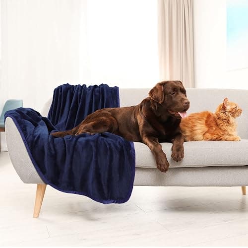 PiccoCasa Flannel Fleece Blanket Soft Lightweight Warm Fuzzy Blanket for All-Seasons, Luxury Comfy Decorative for Couch Living Room Navy Blue Single (130 x 150cm) thumbnail 3