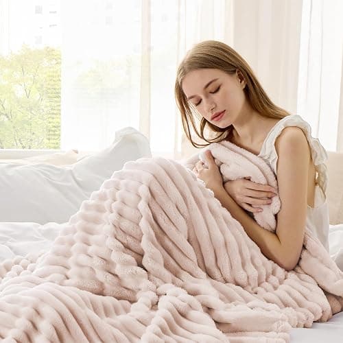 Bedsure Living Room Decor Home Crystal Pink Throw Blanket Gifts for Women Men, Soft Fluffy Fleece Cozy Fuzzy Plush Warm Couch Bed Blanket, Bedroom Spring Decor Pink Gifts for Him Her, 50x60 thumbnail 4