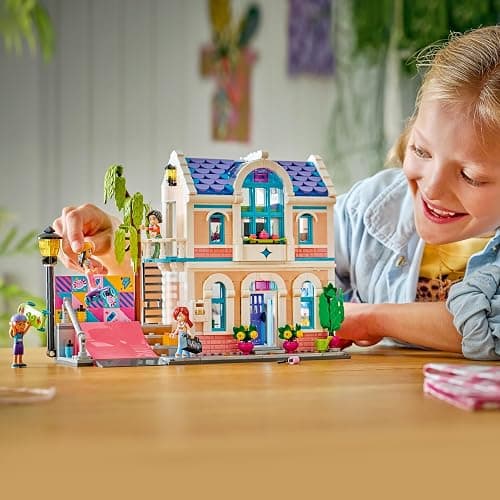LEGO Friends Liann's Family House Toy - Miniature Set incl. a Garden, 4 Mini Dolls, Pet Axolotl & Gecko Animal Figures and Accessories - Birthday Gift for 7+ Year Old Girls - 42687 thumbnail 2