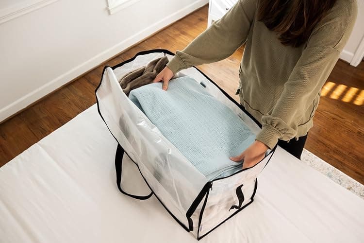 ClearSpace Oversized Moving Bags or Storage Bag – Large Moving Boxes with Backpack Straps, Zippers & Handles – Heavy-Duty Packing Bags for Moving, College Dorm, Christmas Decorations, 6 Pack thumbnail 2