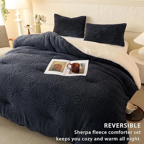 tohrisa Seashell Jacquard Sherpa Comforter Set Warm Cozy Premium Bedding 3 Pieces, Full/Queen Size Geometric Pattern Quilt Comforter with 2 Pillowcases(90"X90" Grey) thumbnail 2