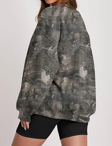 JEIBKOUY Womens Camo Sweatshirt Oversized Graphic Maple Leaf Print Crewneck Long Sleeve Y2k Trendy Fall Pullover Hoodies thumbnail 3