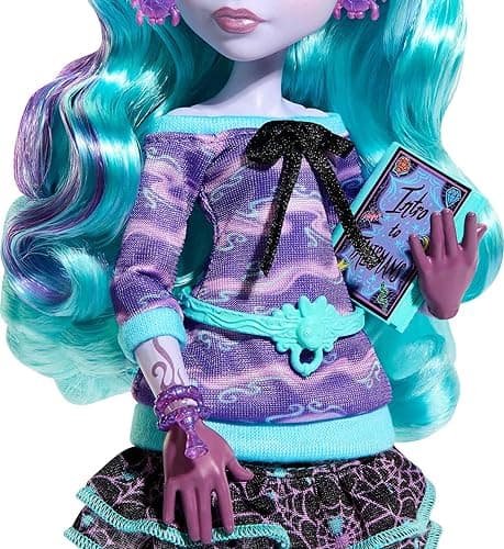 Monster High Creepover Party Doll, Twyla with Pet Bunny Dustin, Sleepover Clothes & Accessories like Hoodie, Book & Backpack thumbnail 5