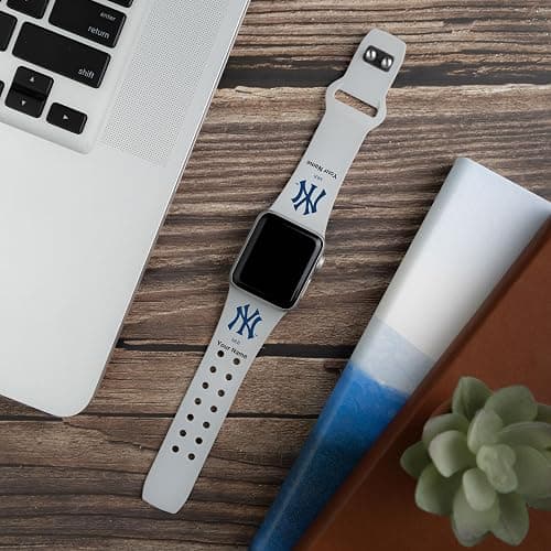 New York Yankees HD Watch Band Compatible with Apple Watch thumbnail 2
