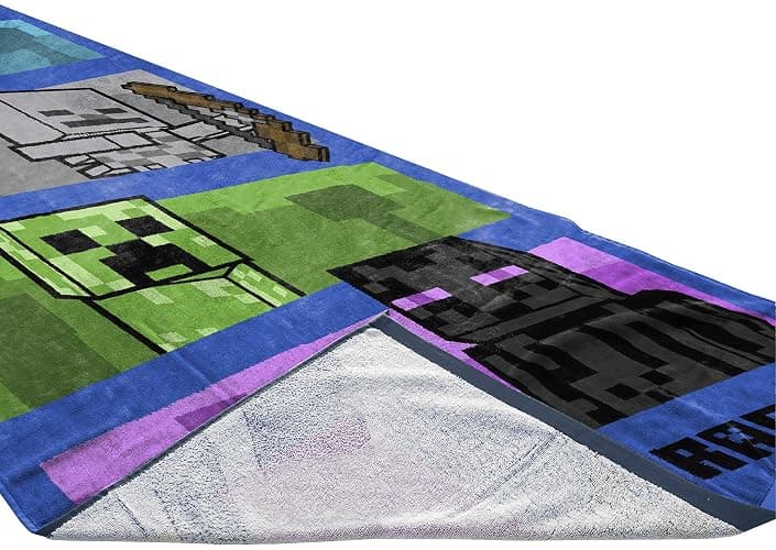 Jay Franco Minecraft Adventure is an Attitude Gamer es una toalla de baño/piscina/playa - Toalla de algodón súper suave y absorbente resistente a la decoloración, mide 28 x 58 pulgadas (producto thumbnail 4