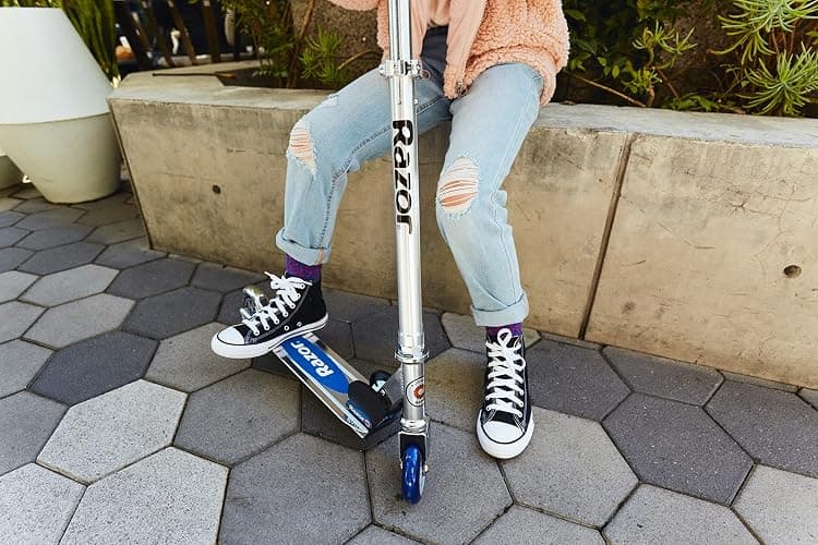 Razor A Kick Scooter for Kids - Lightweight, Foldable, Aluminum Frame, and Adjustable Handlebars thumbnail 2