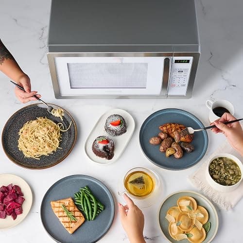 Farberware 1.1 Cu. Ft. Countertop Microwave Oven – 1000 Watts Power, Auto Cook Settings, Defrost, Easy Clean and Child Safety Lock - White Platinum thumbnail 2