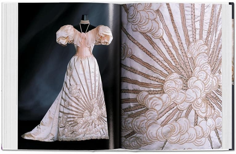 Fashion: A History from the 18th to the 20th Century thumbnail 3