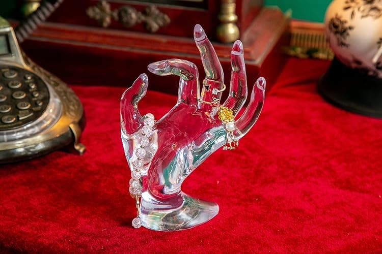 Maxsirui Hand Form Ring Holder Jewelry Display Organization Rack Bracelet Ring Watch Stand Support Aesthetic Y2k Room Decor (Transparent) thumbnail 7