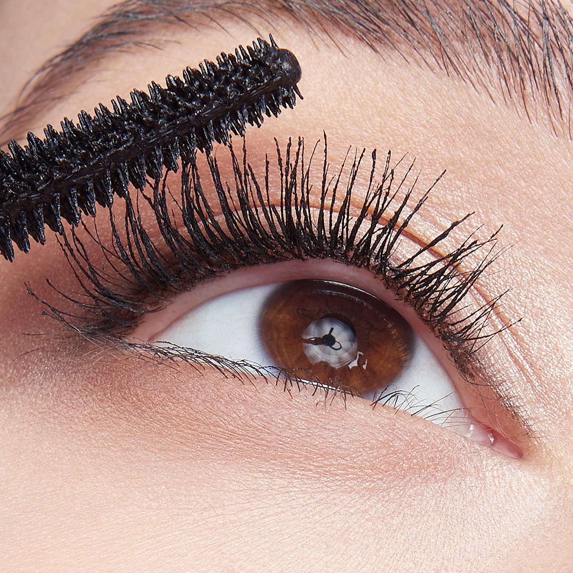 Maybelline New York Lash Sensational Sky High Waterproof Mascara, 01 Very Black, 7.2 ml thumbnail 7