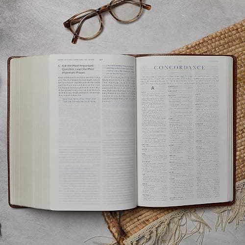 NKJV, Spirit-Filled Life Bible, Third Edition, Leathersoft, Burgundy, Red Letter, Comfort Print: Kingdom Equipping Through the Power of the Word thumbnail 5