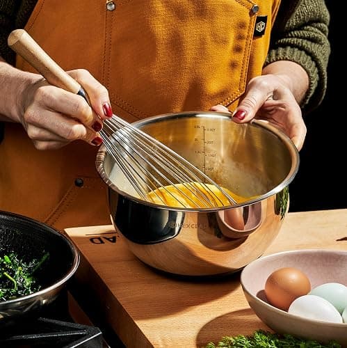 HexClad Stainless Steel Mixing Bowl Set, 3-Piece with Vacuum Seal Lids and Non-Slip Base, 1.3,3 and 5 Quarts thumbnail 7