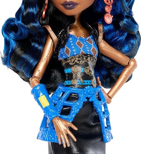 Monster High Boo-riginal Creeproduction Doll, Robecca Steam Collectible Reproduction with Doll Stand, Diary, and Pet Penguin Captain Penny thumbnail 2
