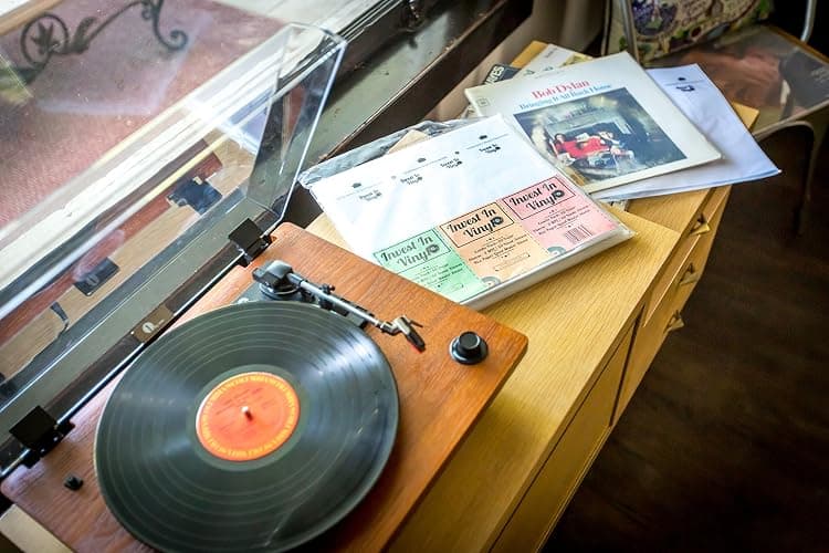 100 LP Sleeves Combo Pack - 50 Outer & 50 Inner Sleeves for 12" Vinyl Records - Protect Your Collection - Invest In Vinyl thumbnail 3