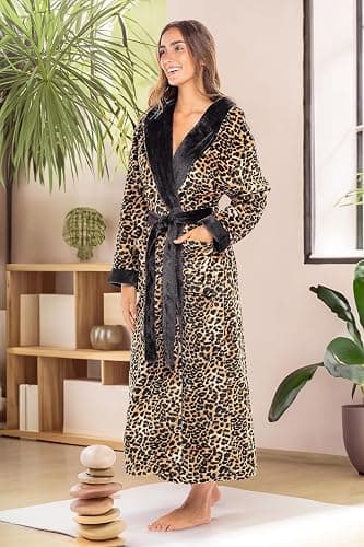 Alexander Del Rossa Plush Fleece Robe for Women, Long Hooded Bathrobe with Hood, Plus Size thumbnail 4