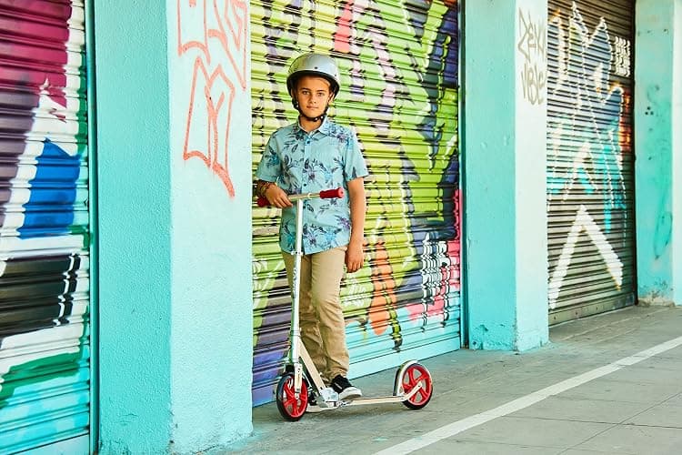 Razor A5 Lux Kick Scooter for Kids Ages 8+ - 8" Urethane Wheels, Anodized Finish Featuring Bold Colors and Graphics, for Riders up to 220 lbs thumbnail 6