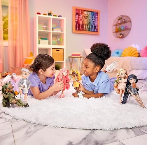 Rainbow High Victoria- Light Pink Fashion Doll and Freckles from Head to Toe. Fashionable Outfit & 10+ Colorful Play Accessories. Great Gift for Kids 4-12 Years Old and Collectors. thumbnail 8