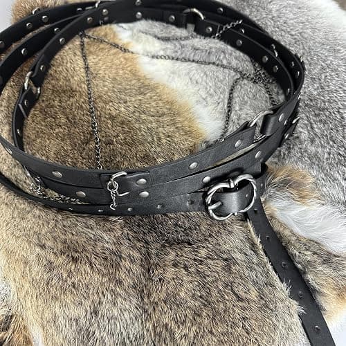 HiiFeuer Mittelalterlicher DIY-Kunstleder-Metallkettengürtel, Vintage Verstellbarer dünner Gürtel für Frauen, Retro Skinny Gürtel für Kleider thumbnail 6