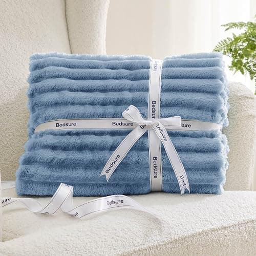 Bedsure Fluffy Fleece Blanket for Bed - Soft Cosy Warm Blankets, Soft Cute Double Size Throw Gifts for Women and Girls, Ashley Blue, 220x240 cm thumbnail 6