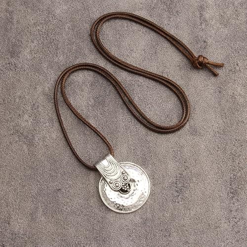 Bjesinmo Leather Necklace for Women Long Boho Pendant Hippie Choker Necklace Bohemian Layered Leather Rope Wooden Jewelry Gifts thumbnail 4