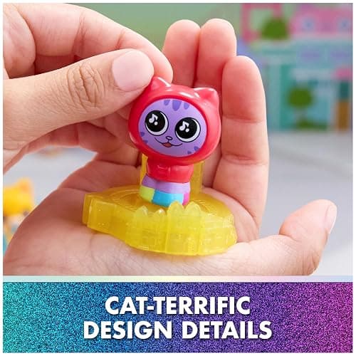 Gabby's Dollhouse: The Movie, 15-Piece Mini Movie Figures Set with 12 Figurines & 3 Themed Display Bases, Kids Toys for Girls & Boys Ages 3 and Up thumbnail 8