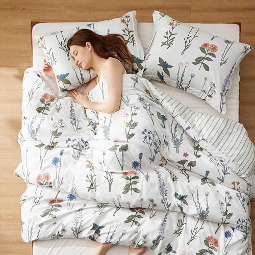 Bedsure Comforter Set Queen Size - Cute Floral Bedding Comforter Set, 3 Pieces, 1 Soft Reversible Coconut White Botanical Flowers Comforter and 2 Pillow Shams thumbnail 3