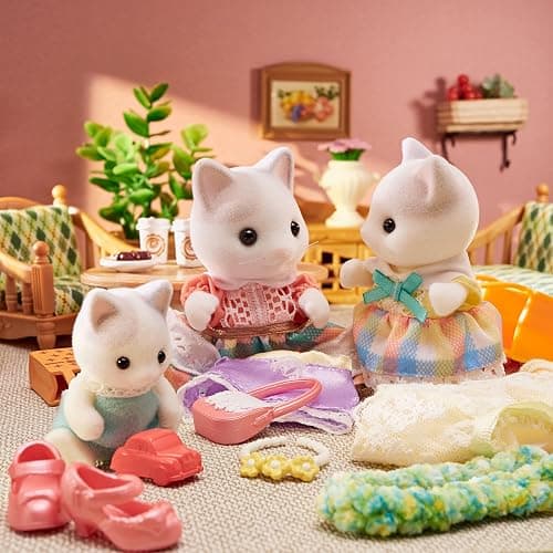Calico Critters Latte Cat Family - Set of 4 Collectible Doll Figures for Ages 3+ thumbnail 8