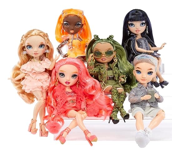 Rainbow High Victoria- Light Pink Fashion Doll and Freckles from Head to Toe. Fashionable Outfit & 10+ Colorful Play Accessories. Great Gift for Kids 4-12 Years Old and Collectors. thumbnail 7