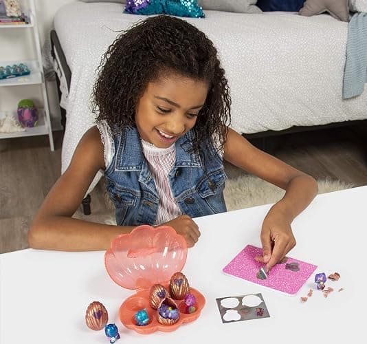 Hatchimals CollEGGtibles, Mermal Magic 6 Pack Shell Carrying Case with Season 5 CollEGGtibles, for Kids Aged 5 and Up (Color May Vary) thumbnail 4