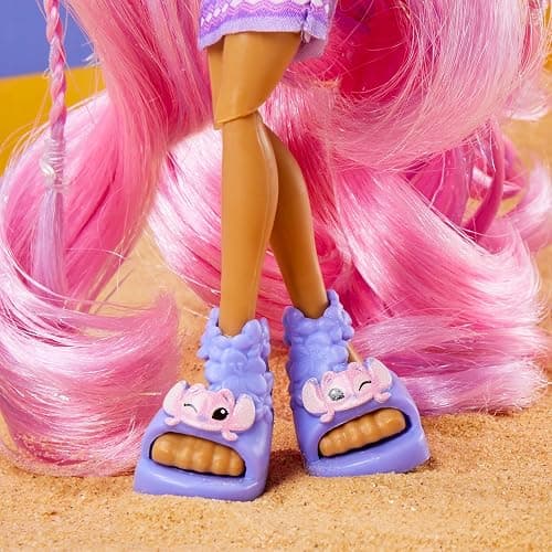 Disney Doorables ADOORBS Angel Superfan Doll, Movie Premiere, UNbox 10 Mini Accessories, 2 Exclusive Figures, Fun Play Area, Toy Gift for Collectors, Fans, Tweens, Girls & Kids 5+ by Just Play thumbnail 6