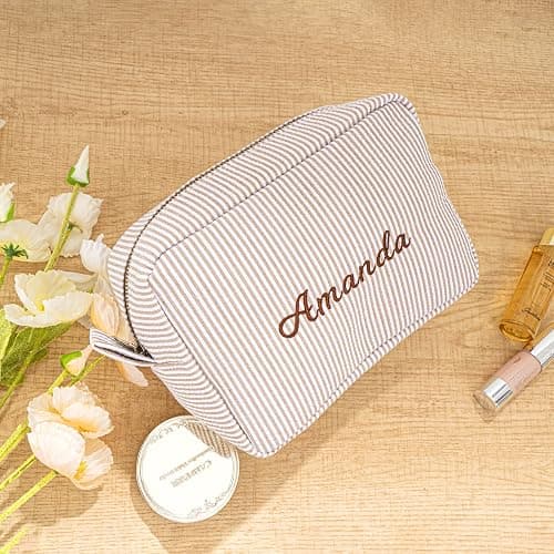 MT WORLD Cosmetic Bag Personalized Makeup Bag for Women Girls Seersucker Preppy Bridesmaid Makeup Bag Cute Aesthetic Toiletry Bag Girls Handbags Purses (Brown) thumbnail 2