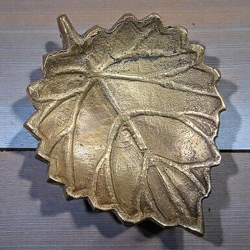 Leaf Solid Brass Mid-Century Ring Tray And Trinket Dish With Antique Finish (3" x 2.25") thumbnail 3