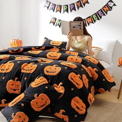 Smoofy Pumpkin Halloween Comforter Set, Fleece Queen Halloween Bedding | Cute Pumpkin Halloween Room Decor, Fluffy 3 Pieces Queen Size Bedding Set (1 Comforter, 2 Pillowcases) thumbnail 2