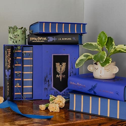 Harry Potter Ravenclaw House Editions Hardback Box Set thumbnail 3