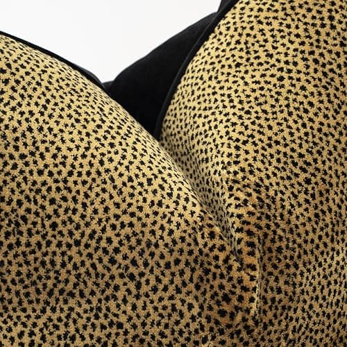 1pc luxury palace royal contemporary pillow cover, Leopard dot black and gold animal pattern single-sided high-precision jacquard velvet cutting process with zipper 18 x 18 inches (no pillow core) thumbnail 4