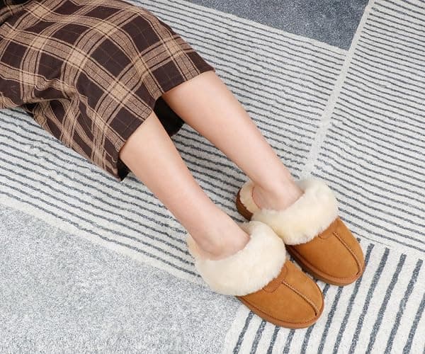 JOY IN LOVE Fuzzy Slippers for Women Memory Foam Flat Outdoor Indoor Faux Fur Cozy Slippers thumbnail 2