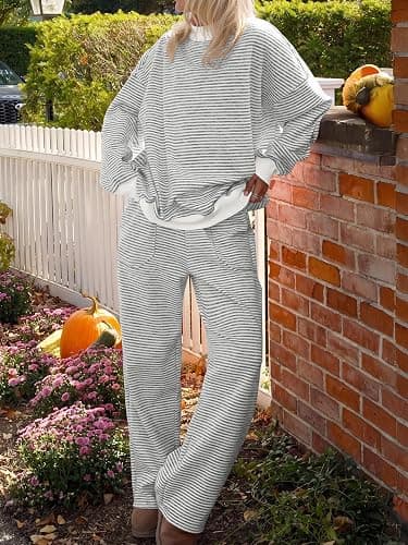 Striped Lounge Set  thumbnail 4