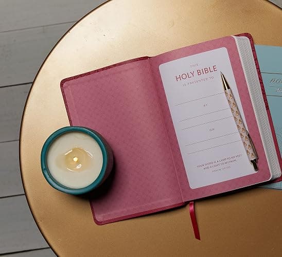 NKJV, Value Thinline Bible, Pink Leathersoft, Red Letter, Comfort Print: Holy Bible, New King James Version thumbnail 2