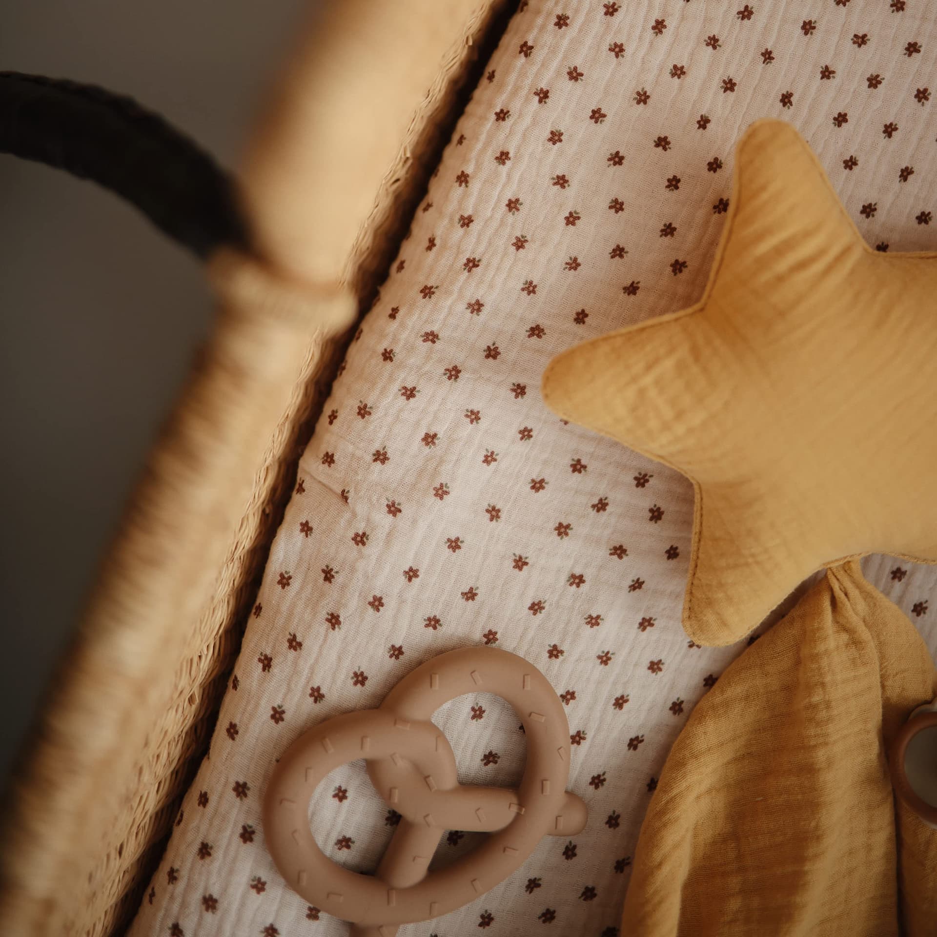 mushie Silicone Baby Teether Toy | Lion - Pretzel thumbnail 4