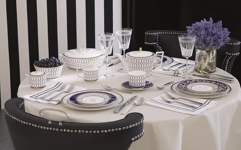 Wedgwood 5 Piece Bone China Place Setting, Renaissance Gold thumbnail 3