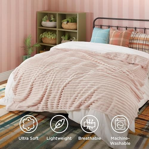 Bedsure GentleSoft Crystal Pink Full Blanket for Bed - Cozy Soft Blankets for Women, Cute Large Throws for Girls, 84x90 Inches thumbnail 6